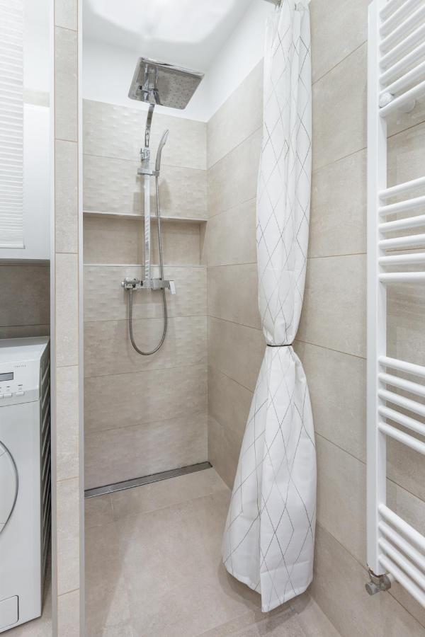 L10 Dolce Vita Apartment Budapest Bagian luar foto